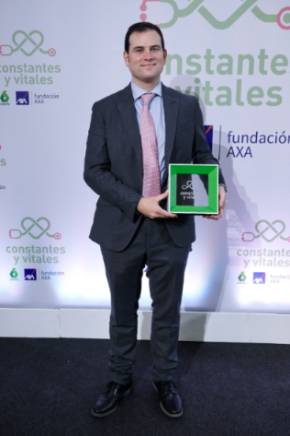 2020 11 20 El Dr. Ibáñez en el momento de recoger el premio