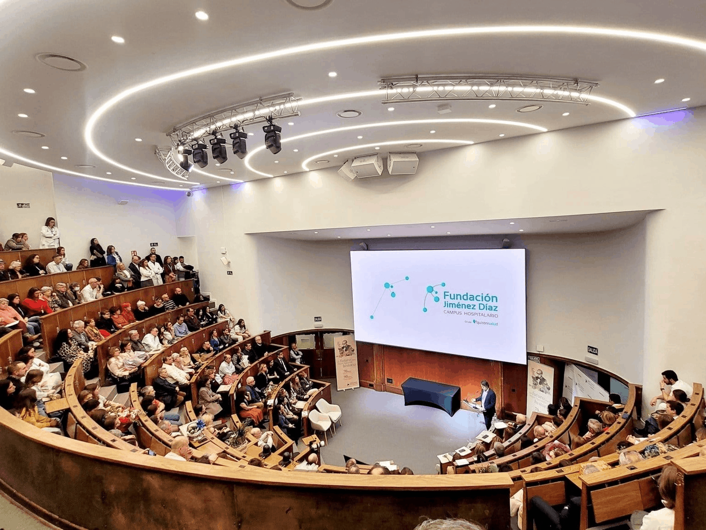 El 90 aniversario de la FJD llenó un año más el Aula Magna del hospital