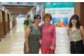 La Dra. Vázquez y dos nutricionistas implicadas en el estudio en el acto de despedida de los voluntarios de los Hospitales de Quirónsalud integrados en el Sermas
