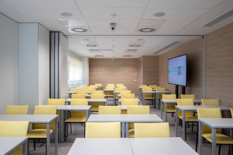 AULA PANELADA