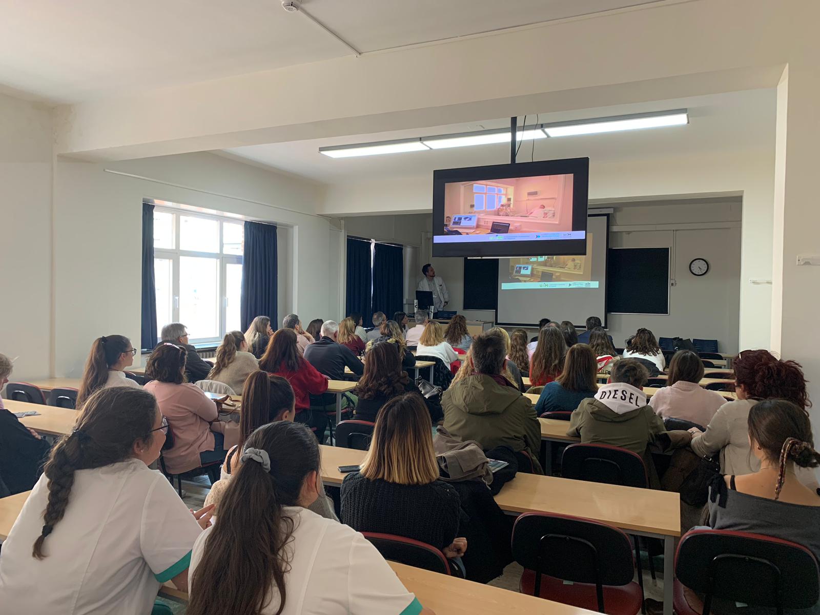 AULA